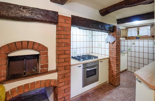 Bibbiena House | Cozy home in Bibbiena with kitchen