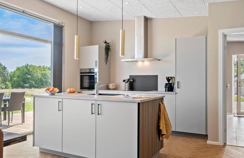 Hvidbjerg Strand House | Cozy home in Børkop with sauna