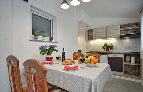 Breznicki Hum House | Cozy home in Breznicki Hum