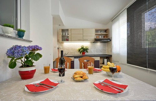 Breznicki Hum House | Cozy home in Breznicki Hum