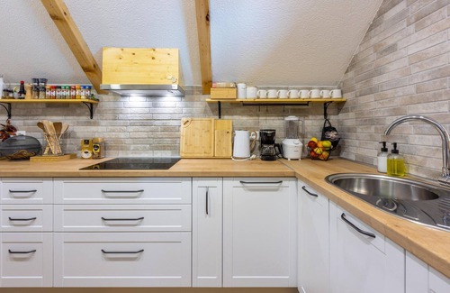 Gospic House | Cozy home in Buzim with sauna