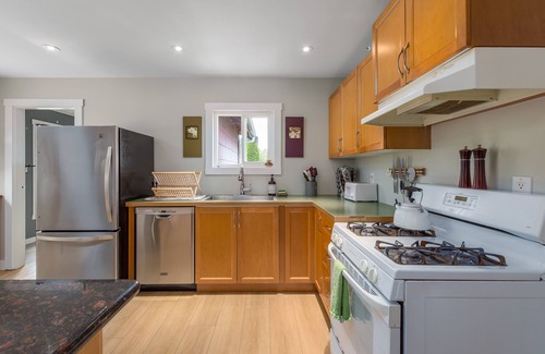 Squamish House | Cozy Home in Central Squamish close to Amenities