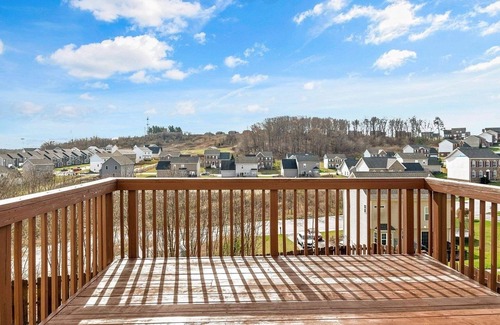 Christiansburg House | Cozy home in Christiansburg with great view! 16 minutes to Virginia Tech.