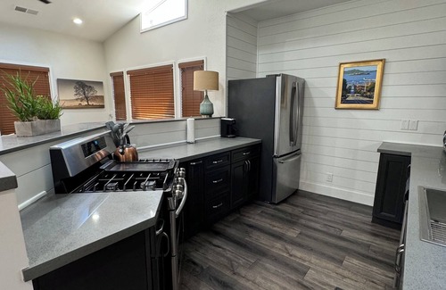 Concord House | Cozy Home in Concord