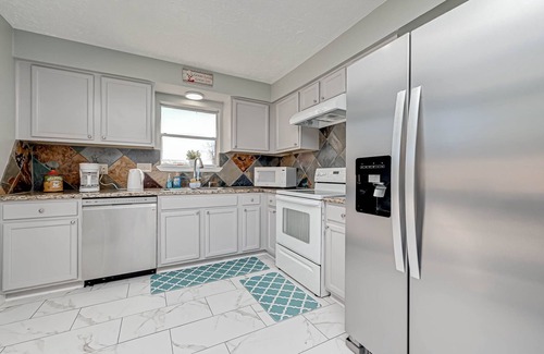 Cypress Bed & Breakfast | Cozy home in Cypress