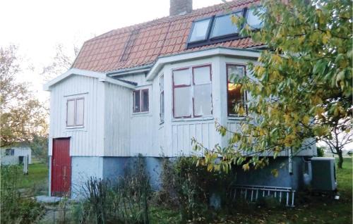 Degerhamn House | Cozy Home In Degerhamn With Wifi