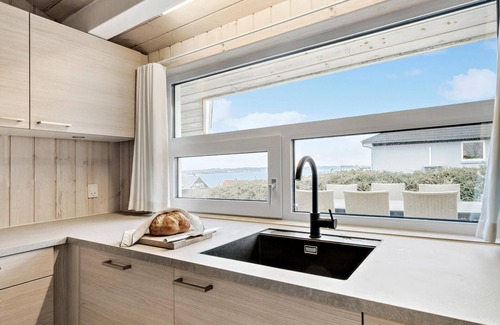 Egsmark Strand House | Cozy home in Ebeltoft with sauna