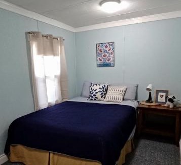 Edson Apartment | Cozy home in Edson