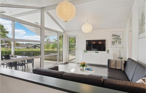 Ertebølle House | Cozy Home In Farsø With Sauna
