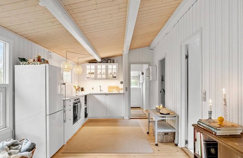 Havnsø House | Cozy home in Føllenslev with WiFi