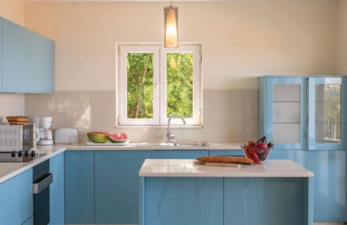 Srida sela House | Cozy home in Gornji Tucepi with WiFi