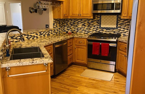 Alta Sierra House | Cozy Home in Grass Valley