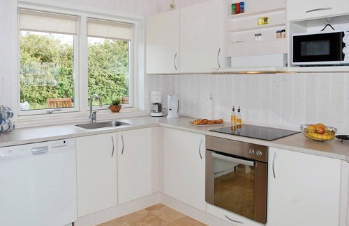 Flovt Strand House | Cozy home in Haderslev with sauna