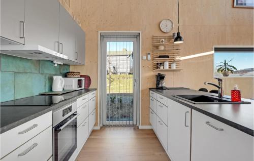 Fynshav House | Cozy Home In Haderslev With Kitchen