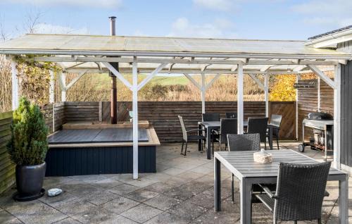 Diernæs Strandby House | Cozy Home In Haderslev With Wifi