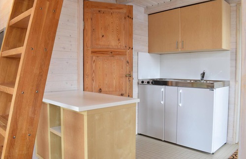 Kolboda House | Cozy home in Hagby with kitchen