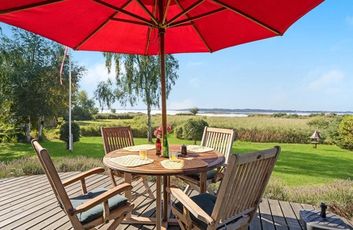 Bronde House | Cozy home in Holbæk with WiFi