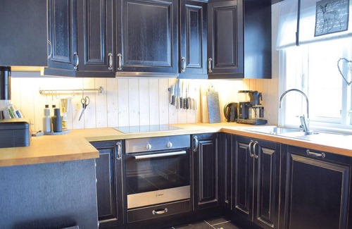 Hol Municipality House | Cozy home in Hovet with kitchen