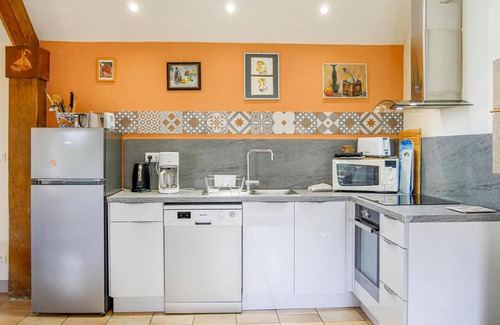 Jobourg House | Cozy home in Jobourg with WiFi