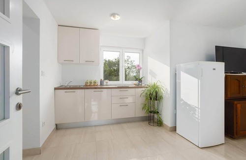 Kamenmost House | Cozy home in Kamenmost with sauna