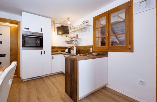 Klostar Ivanic House | Cozy home in Klostar Ivanic with sauna