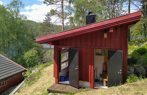 Kvinesdal House | Cozy home in Kvinesdal with sauna