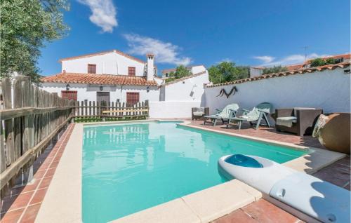 La Cardenchosa House | Cozy Home In La Cardenchosa With Wifi