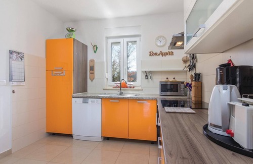 Topid House | Cozy home in Labin with WiFi