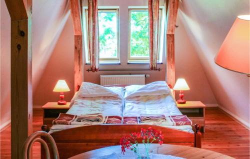 Czarny Mlyn House | Cozy Home In Lebcz With Kitchen