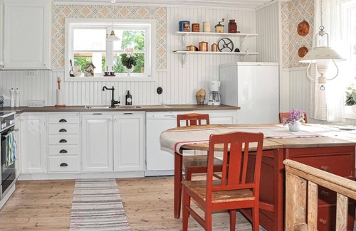 Filipstad Municipality House | Cozy home in Lesjöfors with kitchen