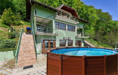Novi Marof House | Cozy Home In Madzarevo With Kitchen