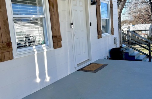Eagleton Village House | Cozy home in Maryville