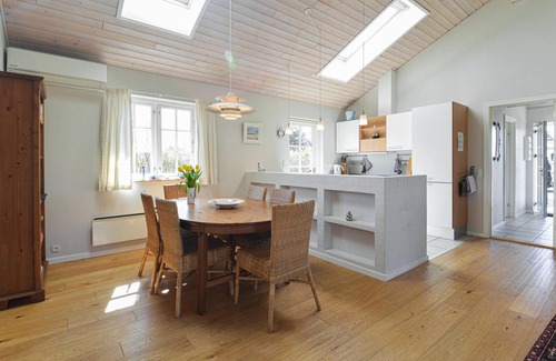Næsby Strand House | Cozy home in Nakskov with WiFi