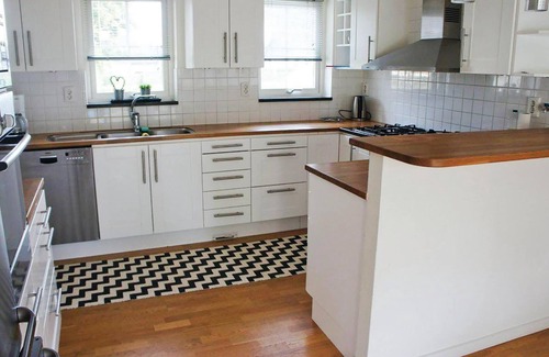 Nybrostrand House | Cozy home in Nybrostrand with sauna