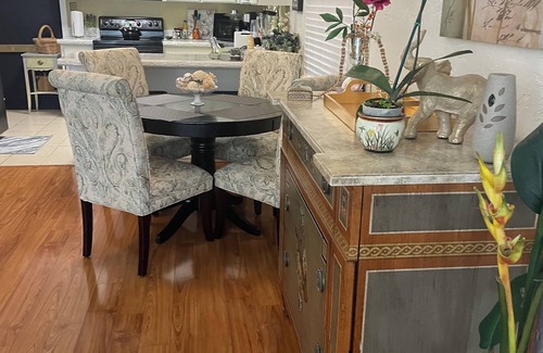 Ocala House | COZY HOME in OCALA Downtown area, nearnDowntown square events and fine dining.
