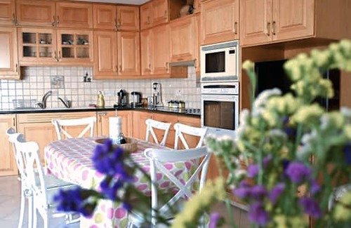 Omodos House | Cozy home in Omodos with mountain views, garden, WiFi, and private parking.