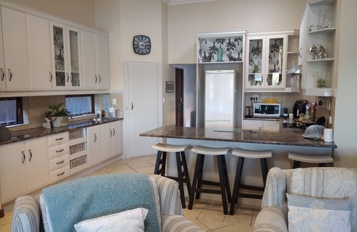 Hartbeespoort House | Cozy home in Pecanwood Golf Estatenn