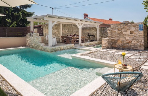 Peresiji House | Cozy home in Peresiji