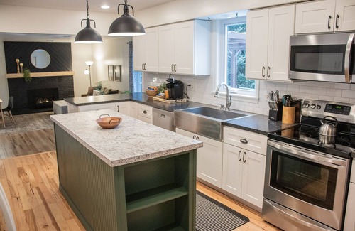 Salunga House | Cozy Home in Quiet Neighborhood