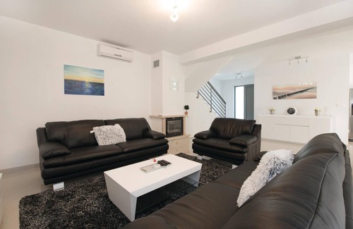 Razanj House | Cozy home in Razanj with WiFi