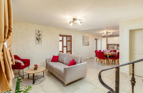 Rojnici House | Cozy home in Rojnici with WiFi