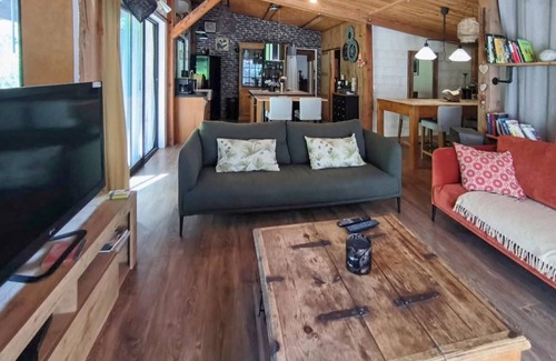 Roquemaure House | Cozy home in Roquemaure