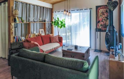 Roquemaure House | Cozy Home In Roquemaure