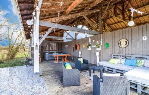 Savignac-sur-Leyze House | Cozy Home In Savignac-Sur-Leyze