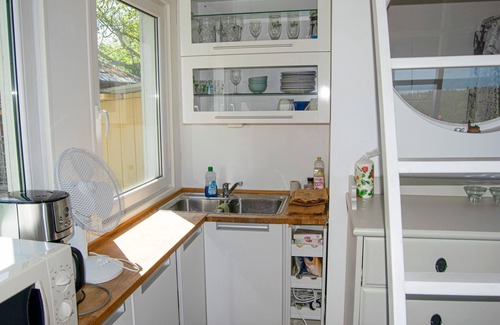 Saltsjobaden House | Cozy home in Saltsjöbaden with sauna