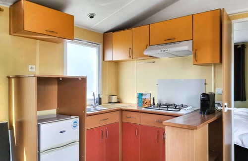Stavenisse House | Cozy home in Stavenisse with WiFi