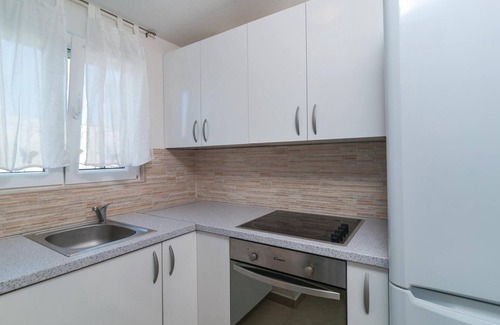Stomorska House | Cozy home in Stomorska with kitchen