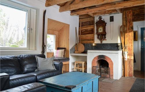 Strangnas House | Cozy Home In Strängnäs With Sauna