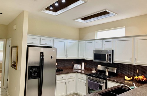 Sun City House | Cozy Home in Sun City, TX - a 55 & older active adult community