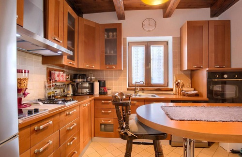 Cabrunici House | Cozy home in Svetvincenat